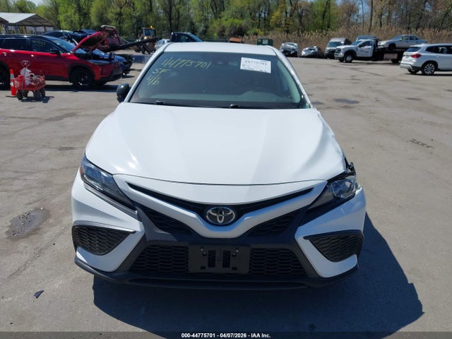 Toyota Camry Se Nightshade Edition Awd