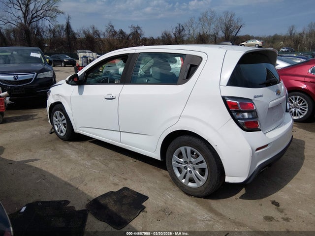 Chevrolet Sonic Fwd  1fl 5-door