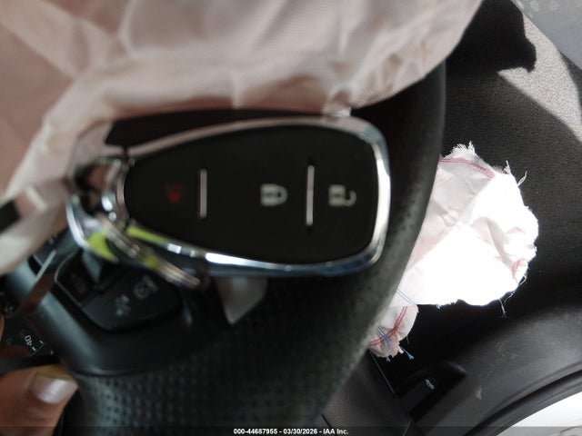 Chevrolet Sonic Fwd  1fl 5-door