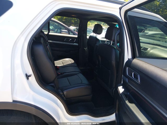 Ford Explorer Sport