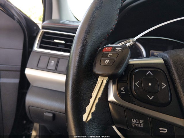 Toyota Camry Xse