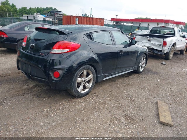 Hyundai VELOSTER Turbo