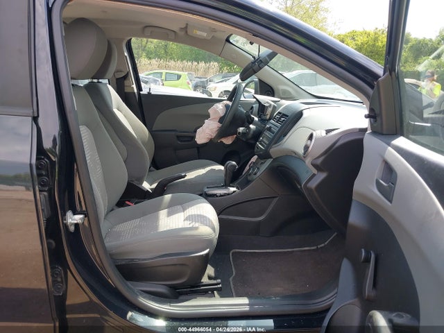 Chevrolet Sonic Ls Auto