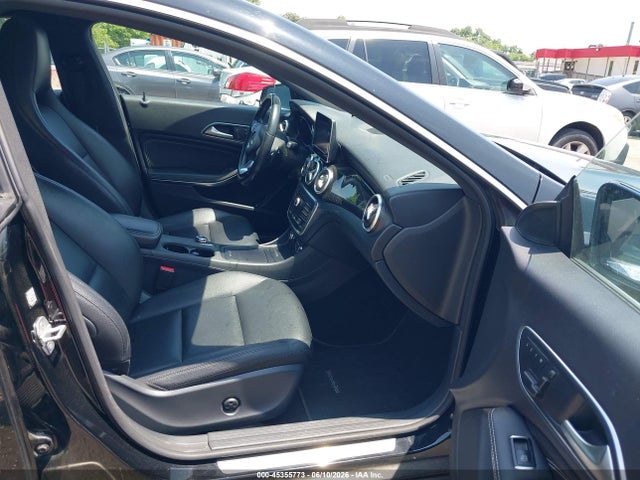 Mercedes-Benz Cla-class 4matic