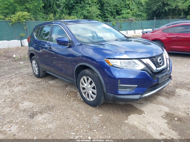 Salvage Nissan Rogue Image