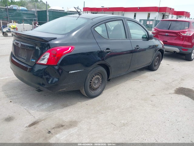 Nissan Versa 1.6 S+
