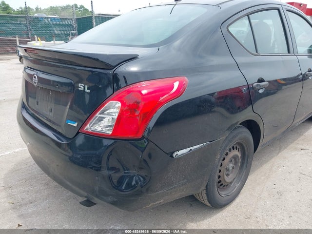 Nissan Versa 1.6 S+
