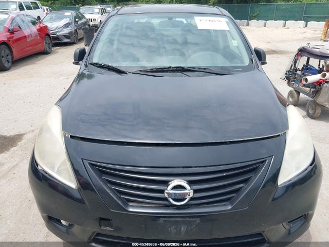 Nissan Versa 1.6 S+