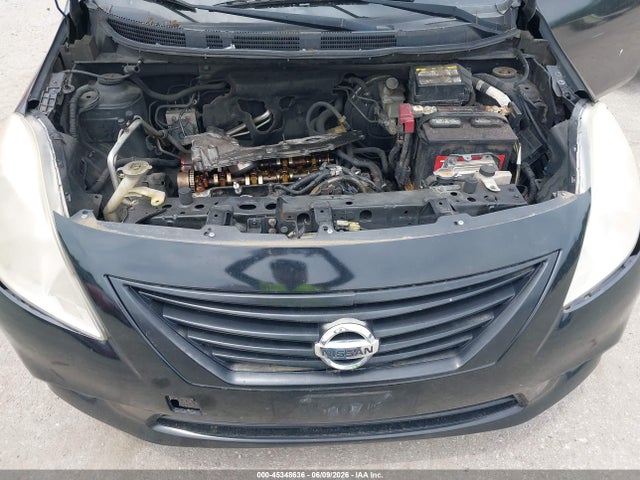 Nissan Versa 1.6 S+