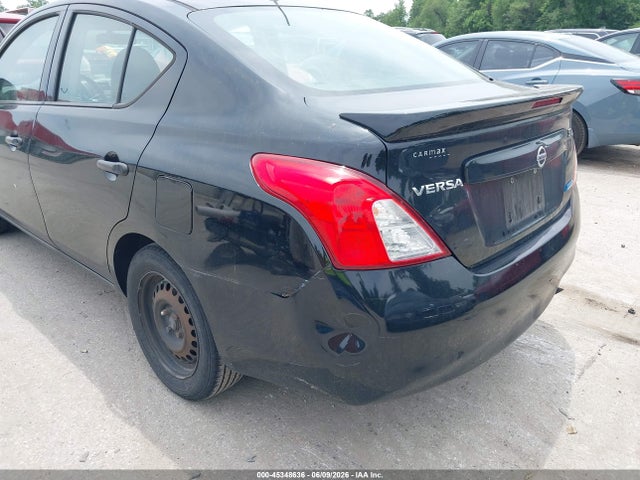 Nissan Versa 1.6 S+