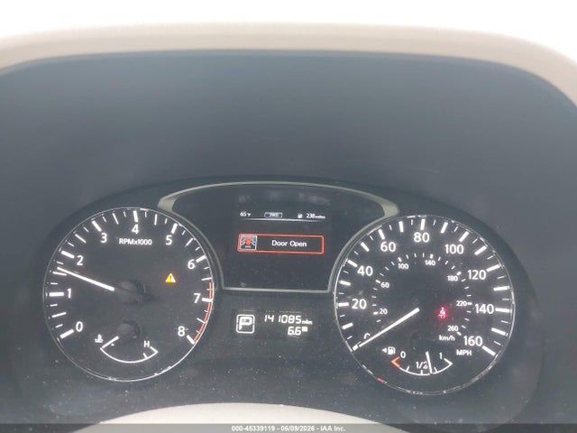 Nissan Pathfinder Sv