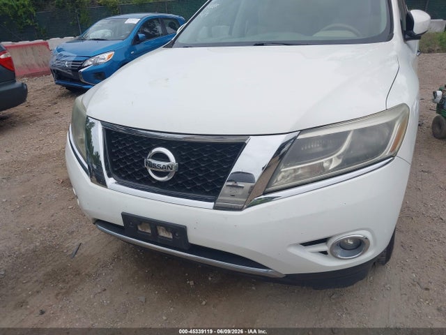Nissan Pathfinder Sv