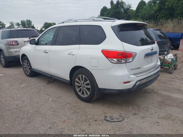 Nissan Pathfinder Sv