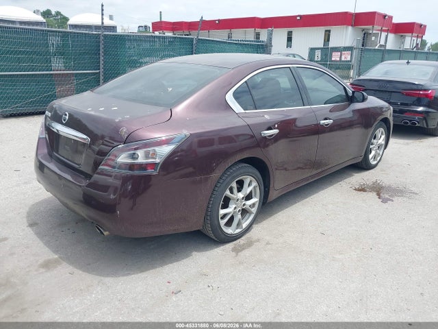 Nissan Maxima