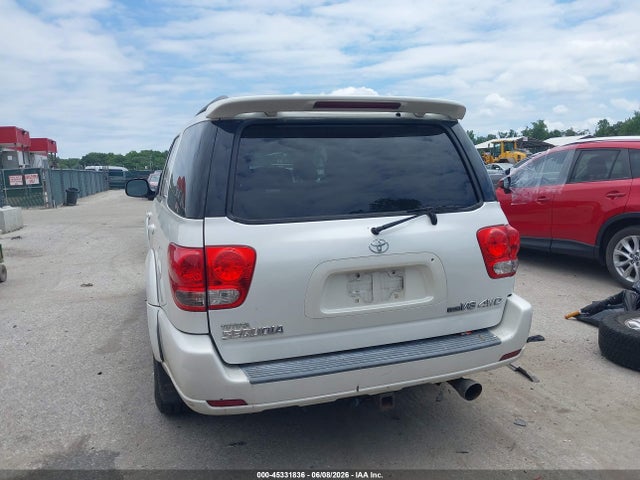 Toyota Sequoia Limited V8