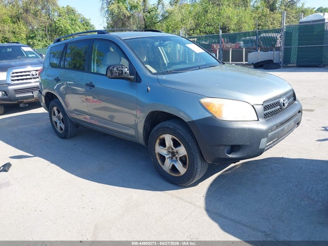 Salvage Toyota RAV4 Image