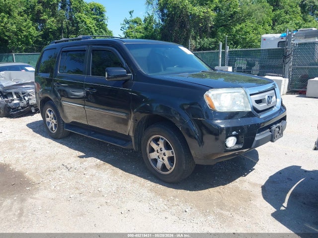 Salvage Honda Pilot Image
