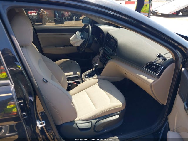 Hyundai ELANTRA Value Edition