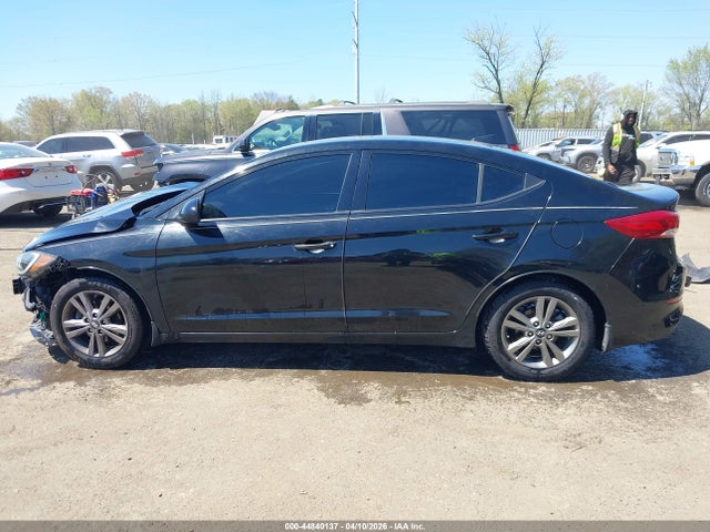Hyundai ELANTRA Value Edition