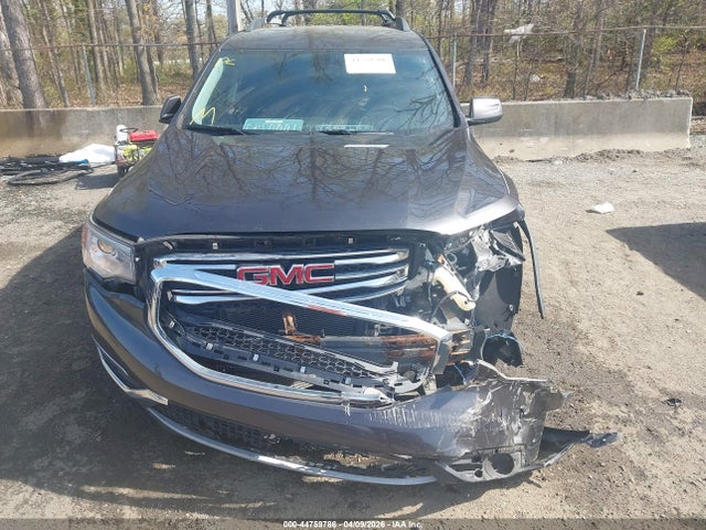 GMC Acadia Slt-1