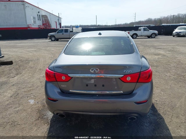 INFINITI Q50 2.0t Premium
