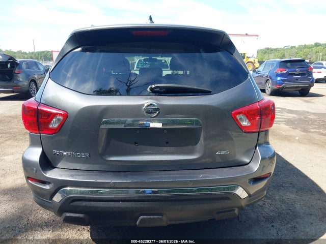 Nissan Pathfinder S