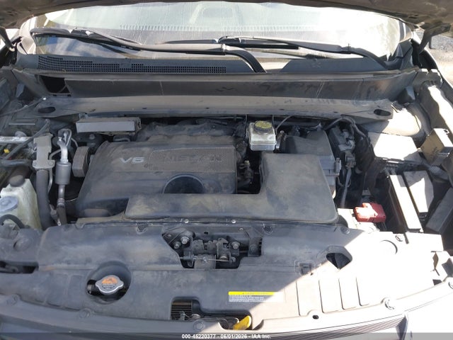 Nissan Pathfinder S