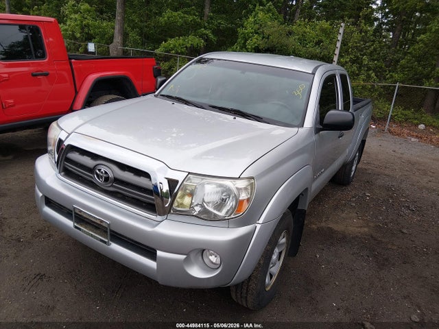Toyota Tacoma Base V6