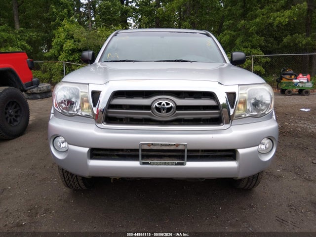 Toyota Tacoma Base V6