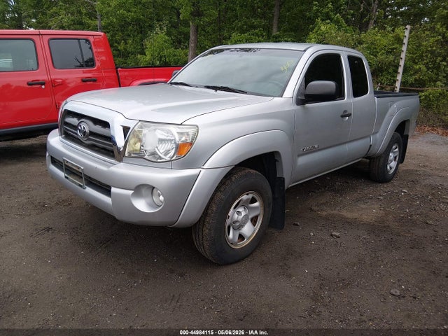 Toyota Tacoma Base V6