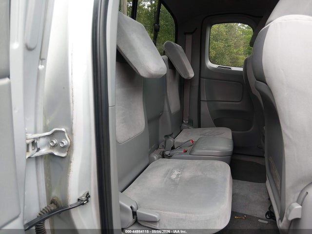 Toyota Tacoma Base V6
