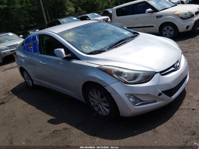 Salvage Hyundai ELANTRA Image
