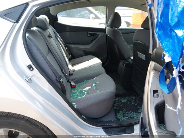 Hyundai ELANTRA Se