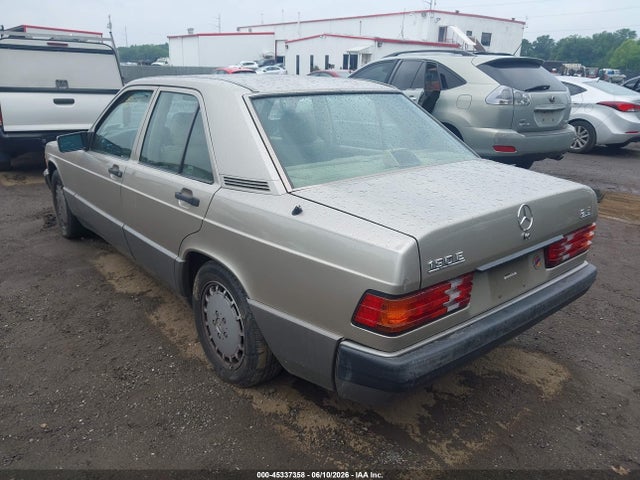 Mercedes-Benz 190 E 2.3