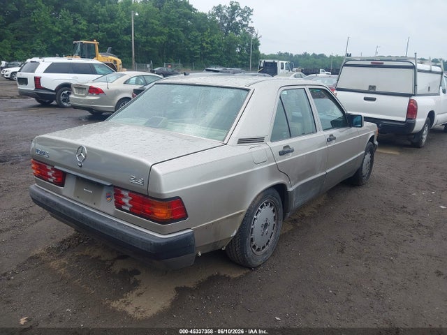 Mercedes-Benz 190 E 2.3