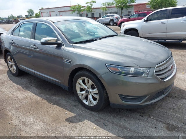 Salvage Ford Taurus Image