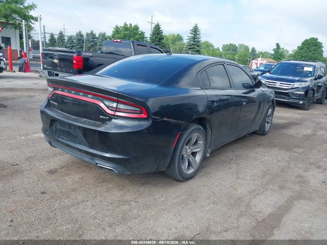 Dodge Charger Sxt
