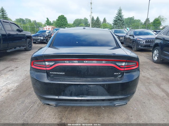 Dodge Charger Sxt