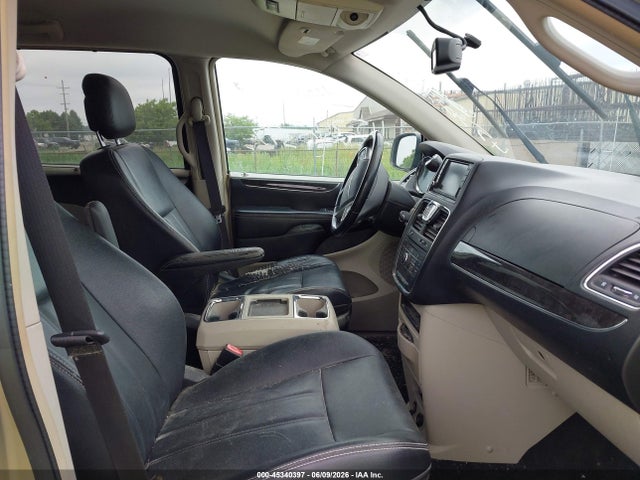 Chrysler Town & Country Touring