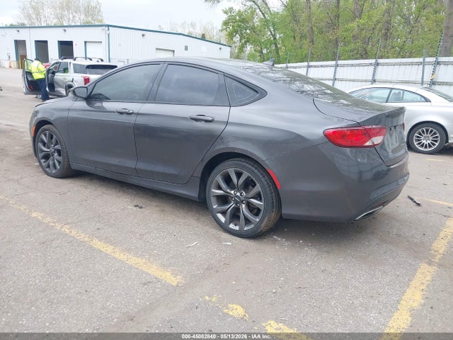 Chrysler 200 S