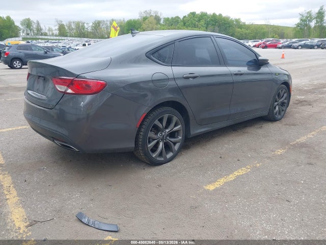 Chrysler 200 S