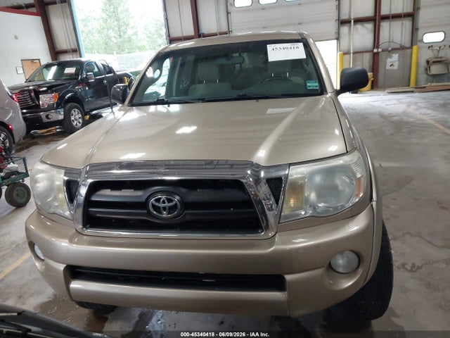 Toyota Tacoma Base V6