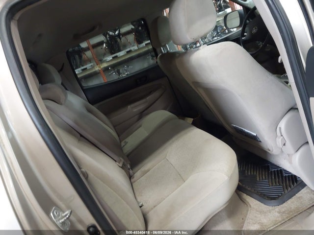 Toyota Tacoma Base V6