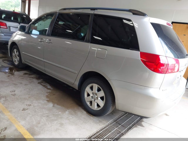 Toyota Sienna Xle