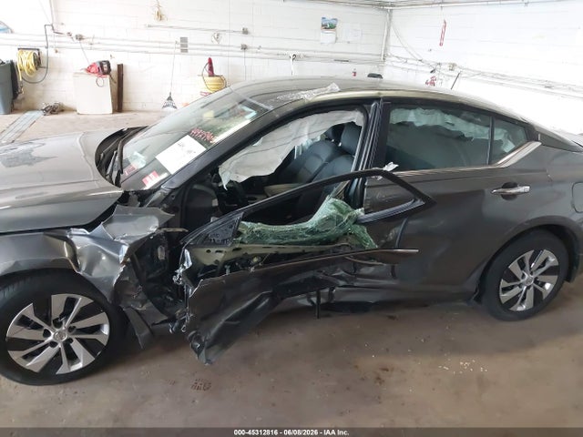 Nissan Altima S Fwd
