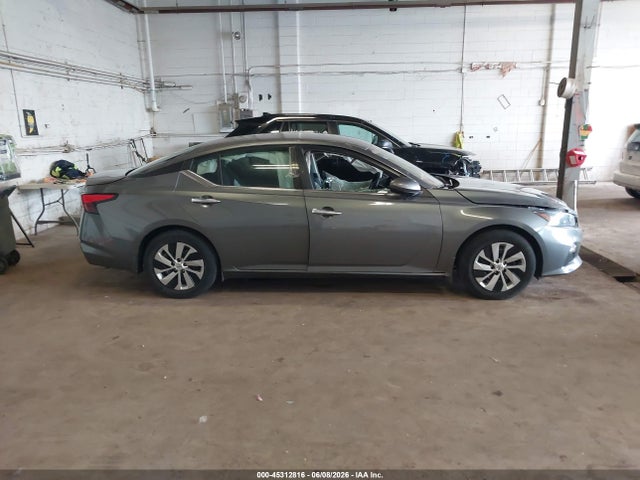 Nissan Altima S Fwd