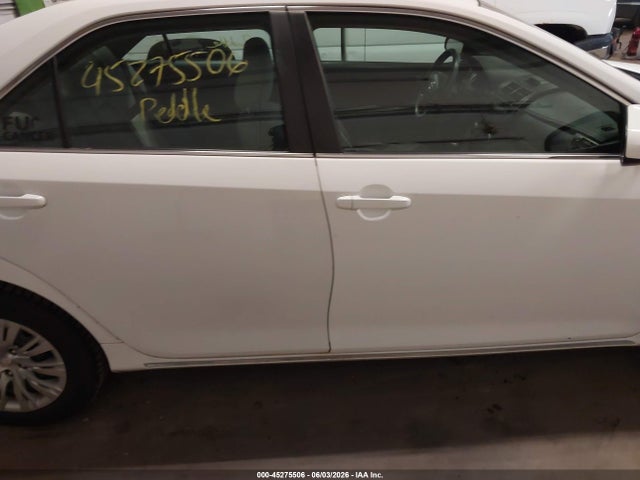 Toyota Camry Le
