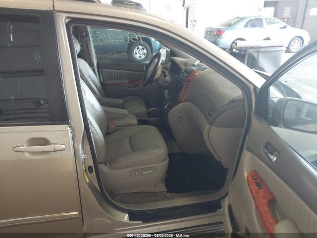 Toyota Sienna Xle Limited