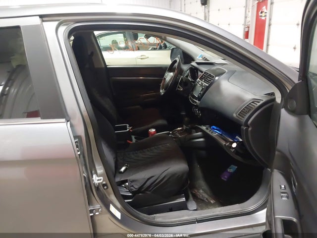 Mitsubishi Outlander Se