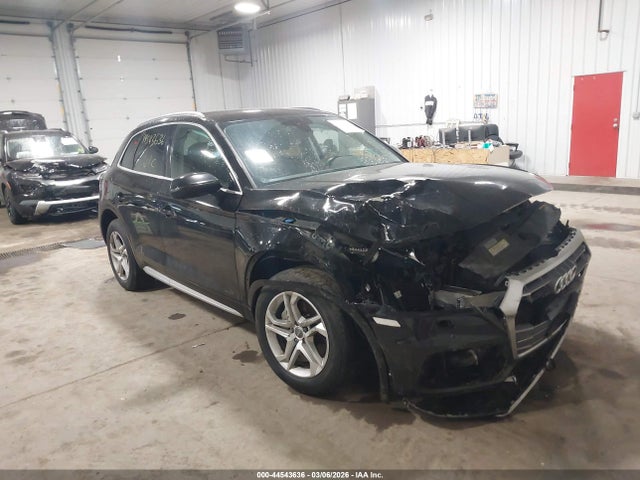 Salvage Audi Q5 Image